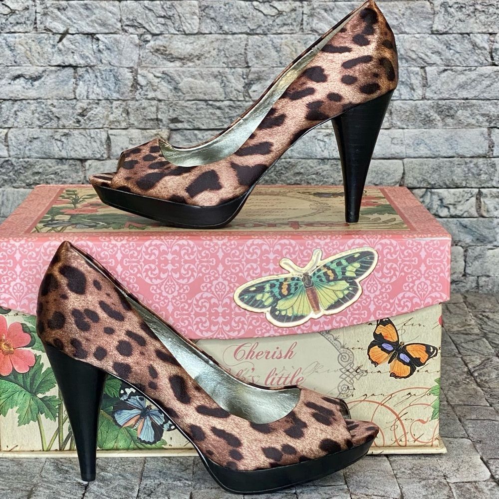 Style & Co Leopard Print Peep Toe Heels Celine Size 6 - Picture 8 of 8